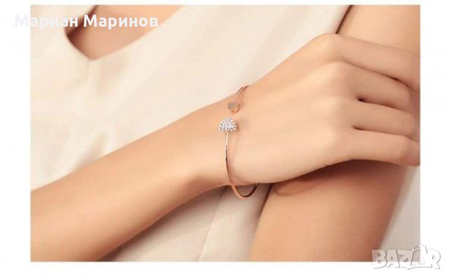 Дамска позлатена гривна, снимка 2 - Гривни - 31602972