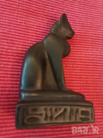 Сувенир, статуетка египетска черна котка. 