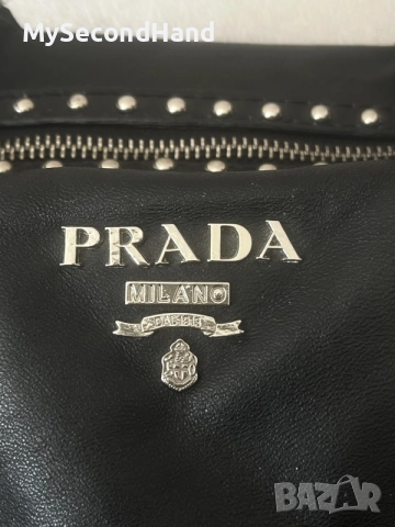 Prada оригинална кожена чанта, снимка 6 - Чанти - 56403514