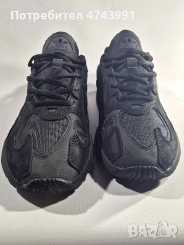 Оригинални маратонки Adidas YUNG-1 в отлично състояние! , снимка 3 - Маратонки - 53953218