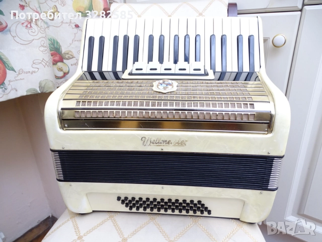 Aкордеон Weltmeister 48 баса в много добро състояние, снимка 3 - Акордеони - 52874690