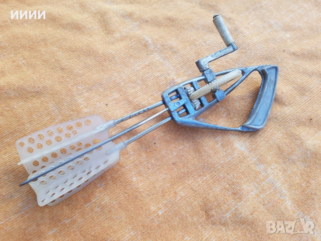 Ръчен миксер