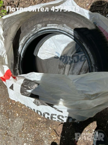 Гуми 2 бр. употребявани марка Bridgestone 225/55/R 18 SUV с профил 6 mm.
