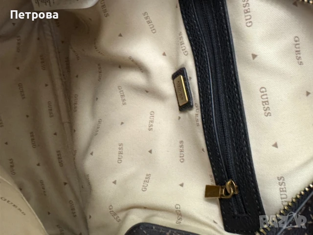 Guess, снимка 3 - Раници - 50589941