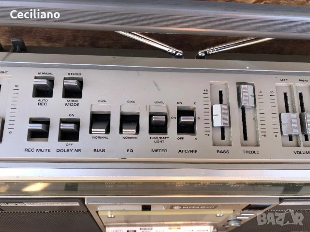 Радиокасетофон Hitachi TRK-8190 – Топ!, снимка 11 - Радиокасетофони, транзистори - 52774196