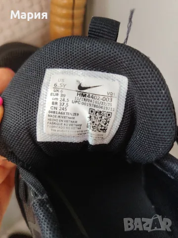 Оригинални маратонки Nike 39номер, снимка 5 - Детски маратонки - 56244884
