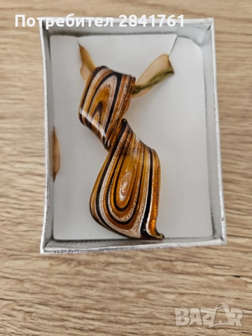 Колие от епоксидна смола, снимка 3 - Колиета, медальони, синджири - 51557960