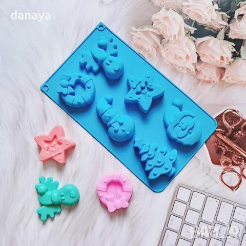 6254 Коледна силиконова форма за сладки шоколад сапун или декорации, снимка 2 - Форми - 52164585