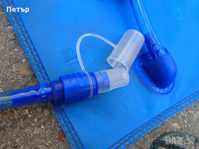 Продавам нов мех два литра за вода Camelbag за раница, снимка 6 - Спортна екипировка - 29533869