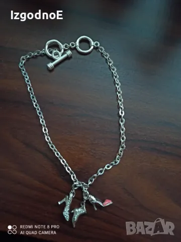 Ново колие Avon, снимка 1