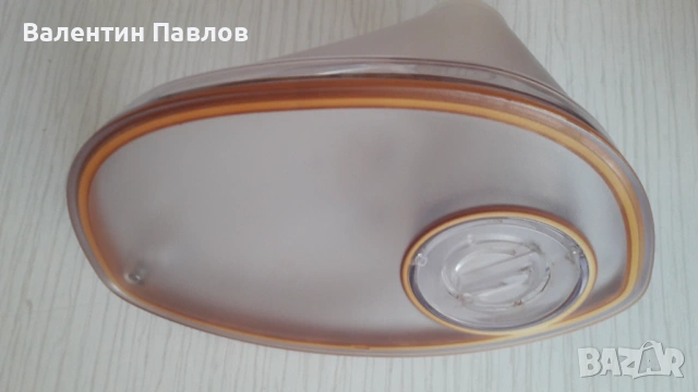 Продавам бункер за кафе с капак за Saeco Talea, снимка 2 - Кафемашини - 53217035