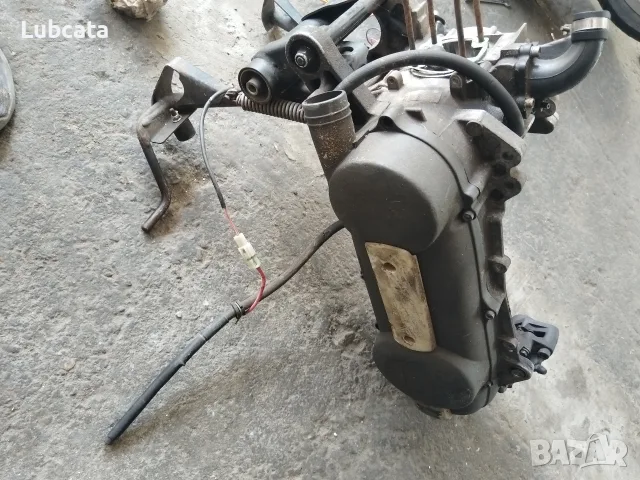 Двигател за Aprilia sr 50cc , снимка 2 - Мотоциклети и мототехника - 55901780