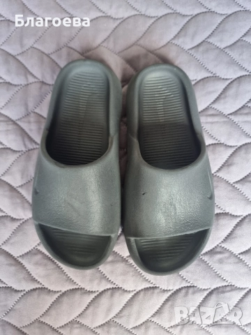 Сандали Nike, снимка 2 - Детски сандали и чехли - 51698344