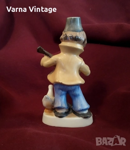 Колекционерска порцеланова фигурка на момче с китара и гъска. Германия., снимка 3 - Антикварни и старинни предмети - 53282761