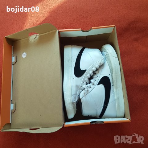 Оригинални маратонки кецове Nike Blazer Mid 77 N 41, снимка 3 - Маратонки - 44506312