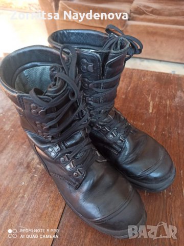 Кубинки от естествена кожа 44 номерер. С core-tex защита. Обувани са няколко пъти.