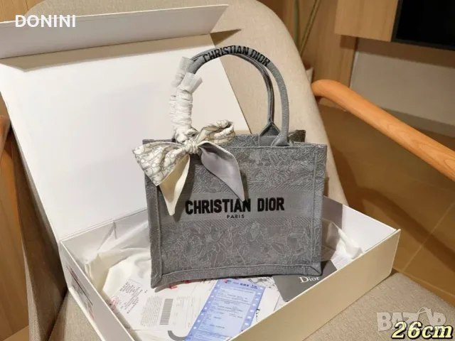 Christian Dior Дамска чанта, кожа, снимка 6 - Чанти - 56551640