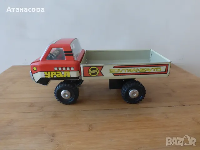 Метално механично камионче УРАЛ камион количка играчка 1970 г, снимка 2 - Коли, камиони, мотори, писти - 48203032