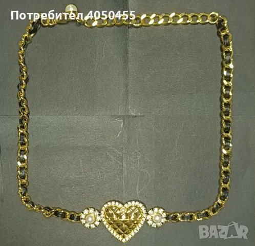 Дамско златисто колие чокър със сърце, перли и черна кожена лента