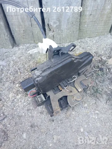 задна лява брава за голф 4