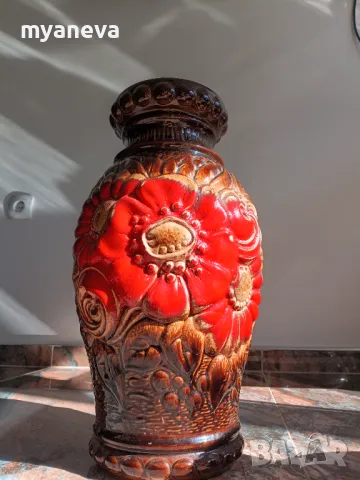 Немска керамична ваза с цветя. Артистична декорация за дома. , снимка 4 - Декорация за дома - 49393800