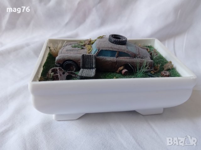 Макет-Миниатюра диорама - Aston Martin Retro 1:64, снимка 6 - Колекции - 36856217