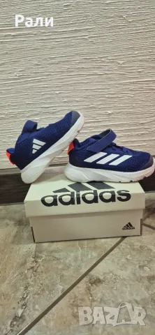 Маратонки adidas