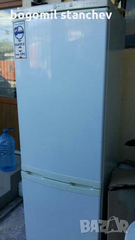  Хладилник с фризер с 2 комресора 330 л .  , снимка 1 - Хладилници - 30276166