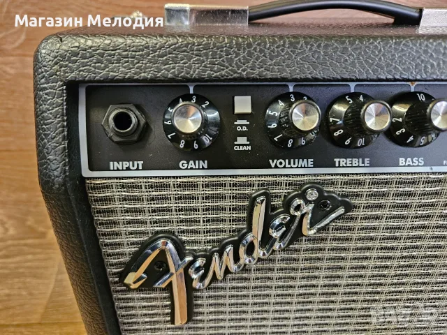 Китарно кубе Fender Frontman 10G – Легендарен звук в компактен формат, снимка 3 - Тонколони - 56130924