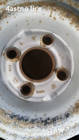 Vw Golf 3, зимни гуми с джанти14" , стопове, снимка 12 - Части - 47087346