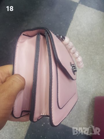 Дамска чанта, снимка 5 - Чанти - 40501470