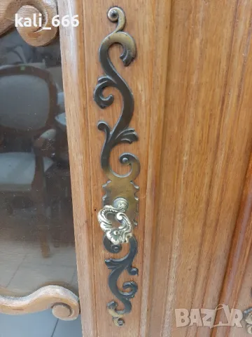 Трапезен/сервизен шкаф внос от Холандия , снимка 13 - Секции и витрини - 48943559