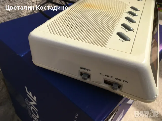 настолен, немски радиочасовник, снимка 2 - Радиокасетофони, транзистори - 56536948