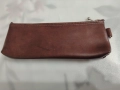 Кафяв кожен калъф за ключове или портфейл с надпис "Pok'n'roll" и етикет "UNITED TRADING.TOKYO"., снимка 3