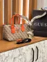Guess дамски чанти различни цветове , снимка 8