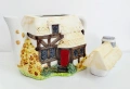 Ръчно рисуван фин керамичен чайник Annie Row, „The Village Autumn Cottage“, снимка 7