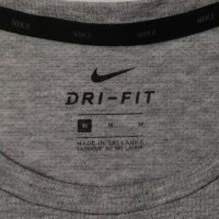 Nike DRI-FIT оригинална тениска M Найк спортна фланелка спорт фитнес, снимка 3 - Спортни дрехи, екипи - 37781047