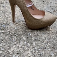 Дамски обувки, снимка 1 - Дамски обувки на ток - 30234590