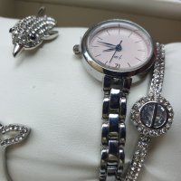 Подаръчен комплект часовник с 2 гривни, снимка 8 - Дамски - 29254723