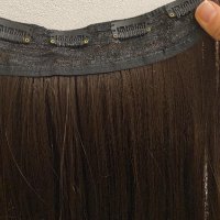 Екстеншън права кестенява коса ред с клипси 55см синтетика, снимка 1 - Продукти за коса - 38989816