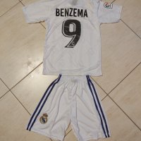 Екип + Шапка+Калци+топка Benzema 2023г Реал Мадрид Real Madrid Бензема, снимка 2 - Футбол - 37553482