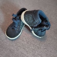 Детски обувки, маратонки и пантофи. Много запазени. , снимка 12 - Детски обувки - 39522129