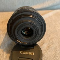 обектив Canon EF-S 18-55mm f/3.5-5.6, снимка 2 - Обективи и филтри - 44302508