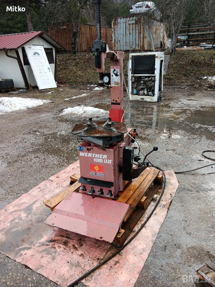 продавам машина за гуми , снимка 1