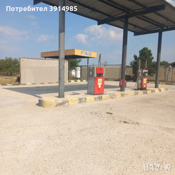 Бензиностанция и газстанция гр. Суворово, снимка 1
