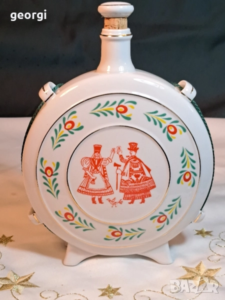 унгарска порцеланова бъклица Hollohaza , снимка 1