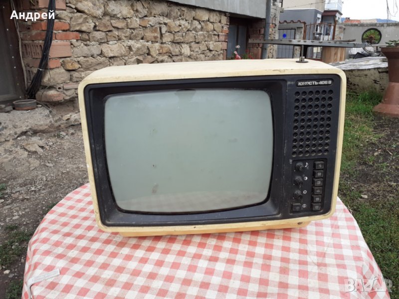 Стар телевизор Юност 406 В, снимка 1
