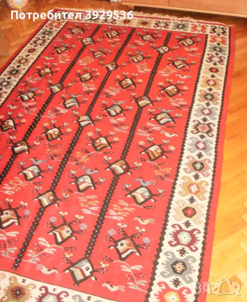 Запазен оригинален чипровски килим с пиленца с размери 165х240см, снимка 1