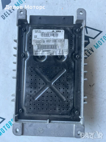 Усилвател за музика 8N7035223A от Audi TT , снимка 1