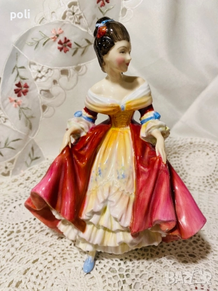порцеланова статуетка , снимка 1
